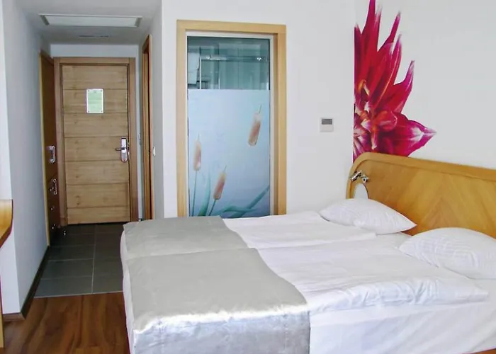 מלון Marbella 3*